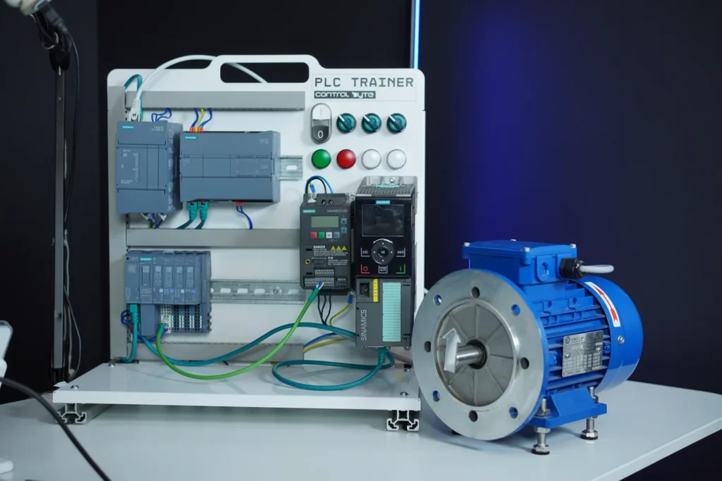 ControlByte PLC trainer with Siemens S7-1200, SINAMICS drives and an induction motor