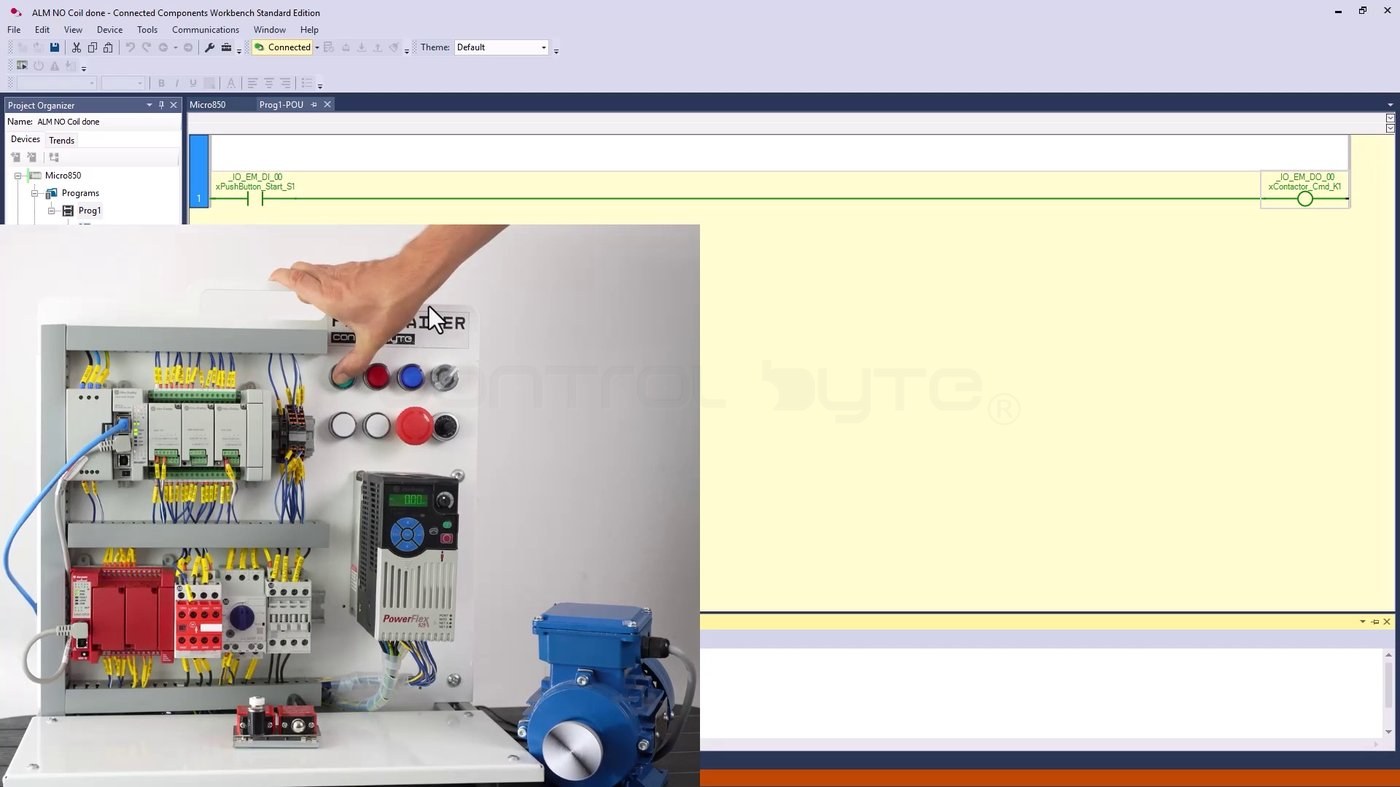 Online monitoring in CCW next to the real trainer with the motor running